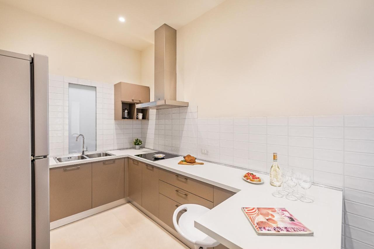 Il Lago Apartments By Wonderful Italy Salo Bagian luar foto