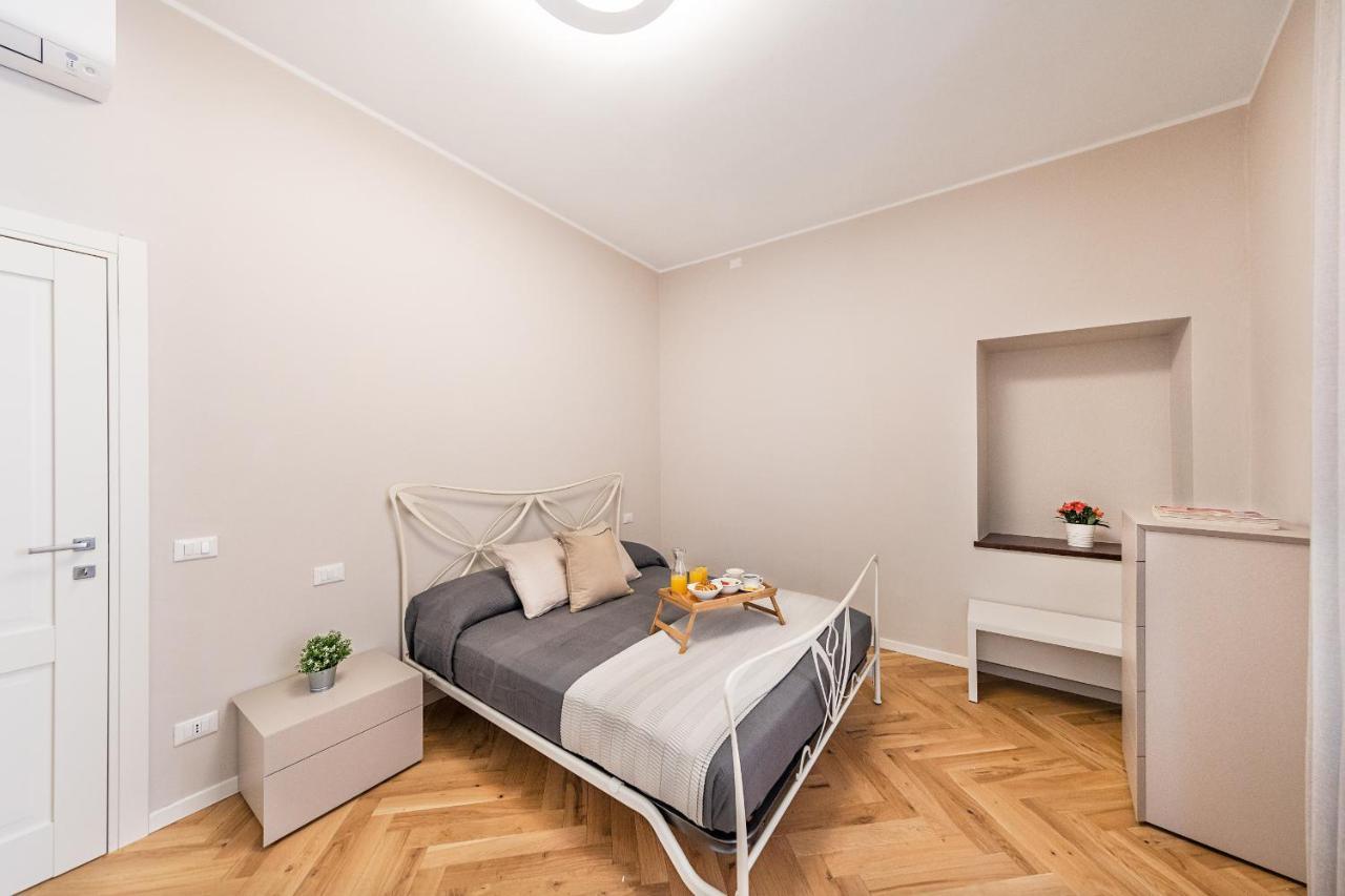 Il Lago Apartments By Wonderful Italy Salo Bagian luar foto