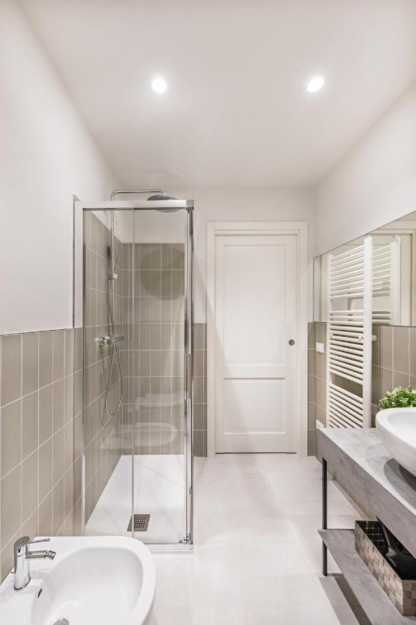 Il Lago Apartments By Wonderful Italy Salo Bagian luar foto